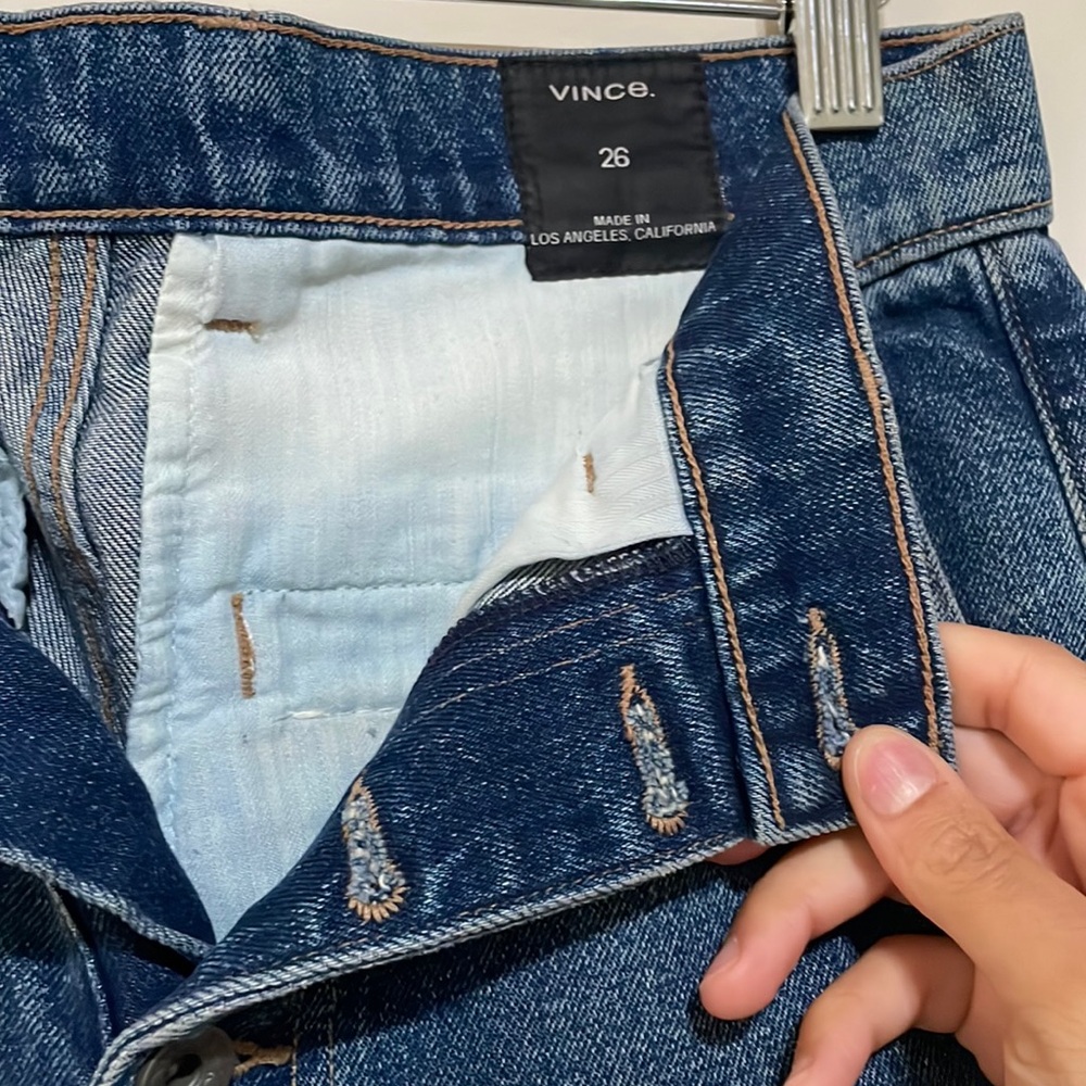 Vince. Cropped denim cargo pants - Picture 5 of 6